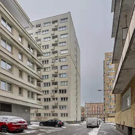 Apartment 2-bedroom - Balcony, View, Location - By Rentujemy Warsaw