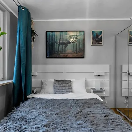 2-bedroom - Balcony, View, Location - By Rentujemy Apartment *